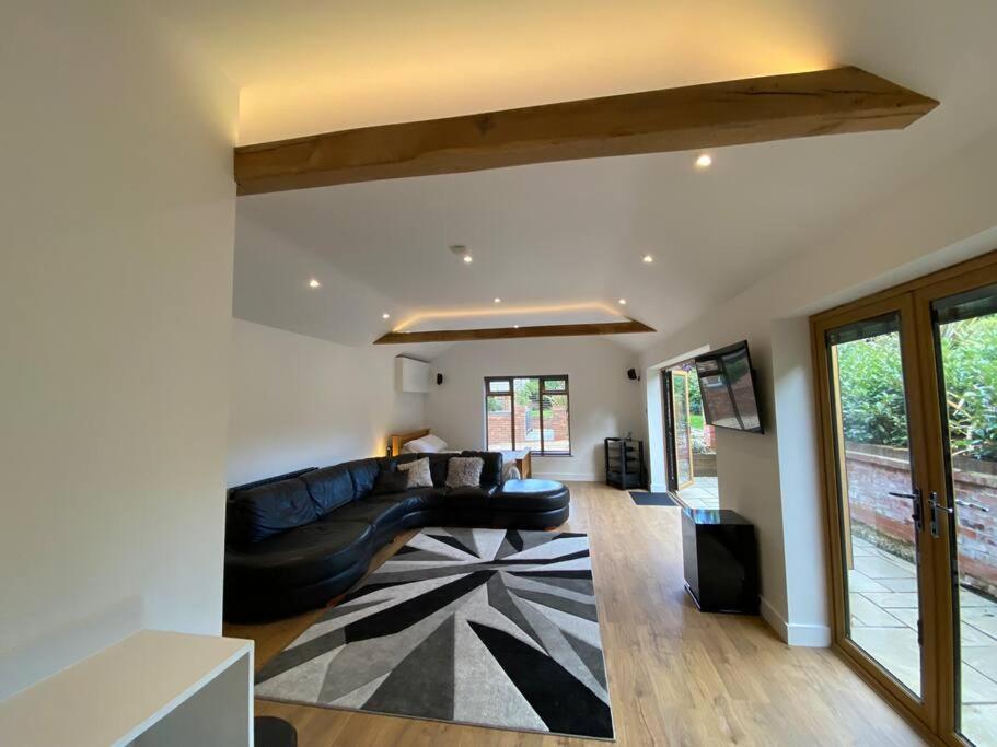 Stansted Airport Luxury Annexe With Parking. Lägenhet Birchanger Exteriör bild