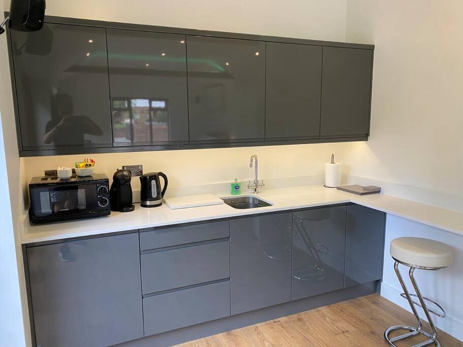 Stansted Airport Luxury Annexe With Parking. Lägenhet Birchanger Exteriör bild