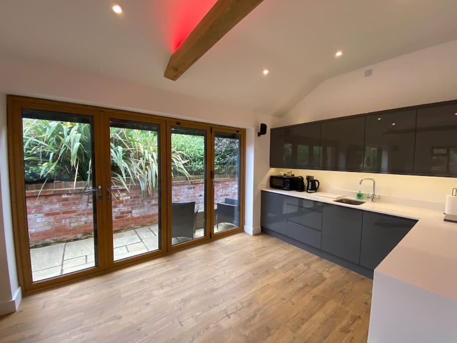 Stansted Airport Luxury Annexe With Parking. Lägenhet Birchanger Exteriör bild